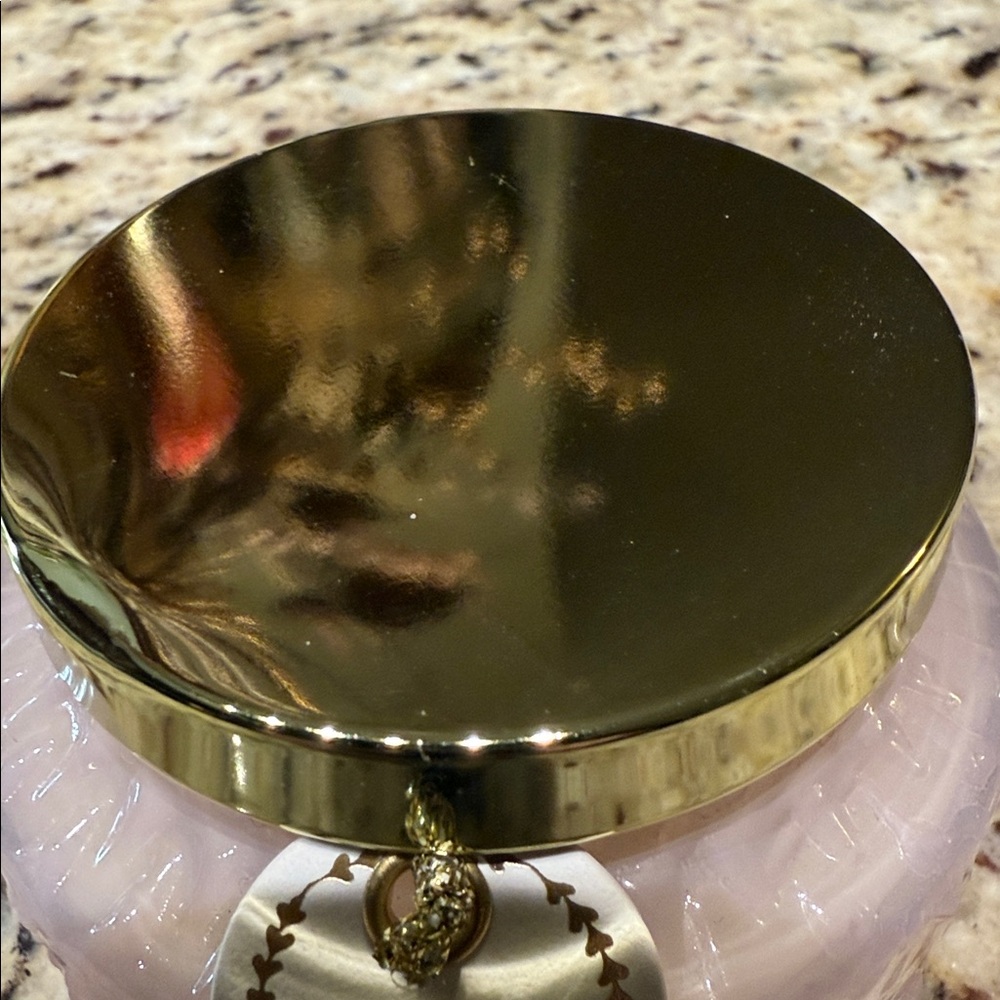 Peony Suede Sterling Rose Scented Candle with Gold Lid—BRAND NEW, NEVER USED! - Picture 4 of 8